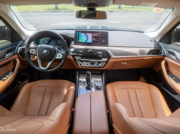 BMW 530i Luxury Line 2022 - BMW 520i Luxury 2022 up full M5 1 chủ cực đẹp