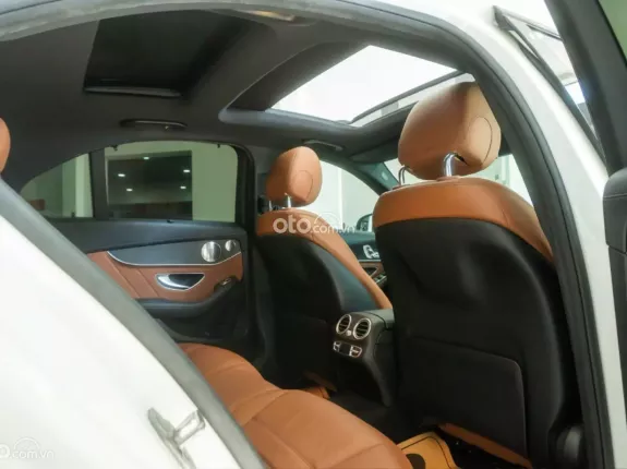 Mercedes-Benz C300 AMG 2021 - Siêu lướt 38.000km 1 chủ đập thùng cực đẹp