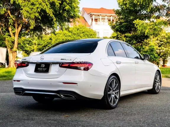 Mercedes-Benz E300 AMG 2022 - BAO ĐẬU BANK 70-90% (Ib Zalo tư vấn trực tiếp 24/7)