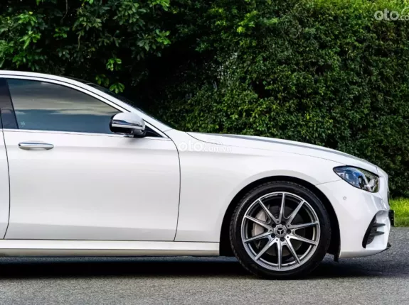 Mercedes-Benz E300 AMG 2022 - BAO ĐẬU BANK 70-90% (Ib Zalo tư vấn trực tiếp 24/7)