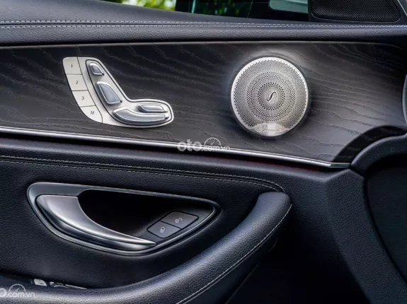 Mercedes-Benz E300 AMG 2022 - BAO ĐẬU BANK 70-90% (Ib Zalo tư vấn trực tiếp 24/7)
