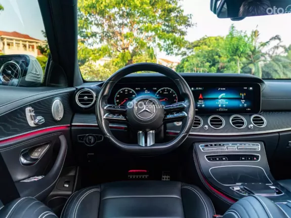 Mercedes-Benz E300 AMG 2022 - BAO ĐẬU BANK 70-90% (Ib Zalo tư vấn trực tiếp 24/7)