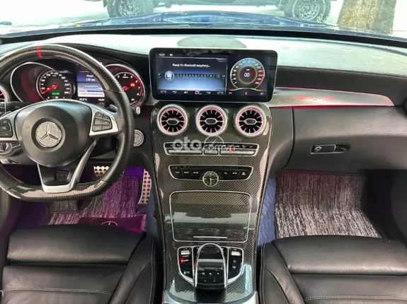 Mercedes-Benz C300 AMG 2018 - Xe đẹp bảo dưỡng đầy đủ