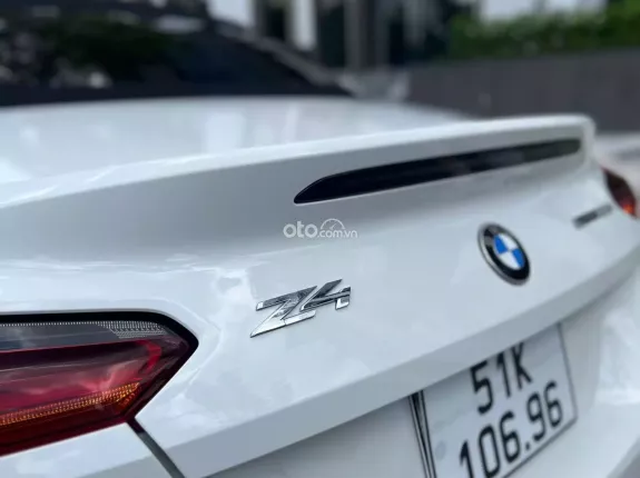 BMW Z4 sDrive30i 2020 - Siêu phẩm mui trần nội thất đỏ nổi bật