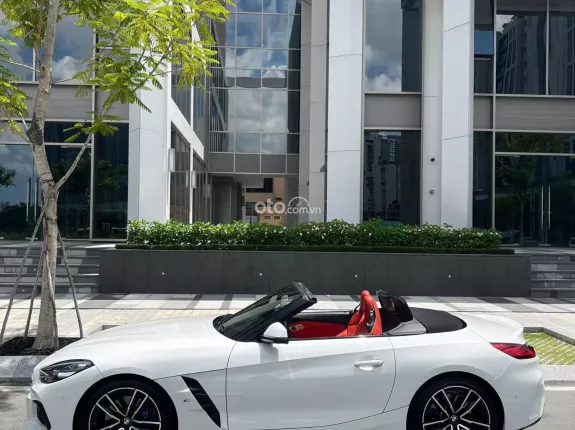 BMW Z4 sDrive30i 2020 - Siêu phẩm mui trần nội thất đỏ nổi bật