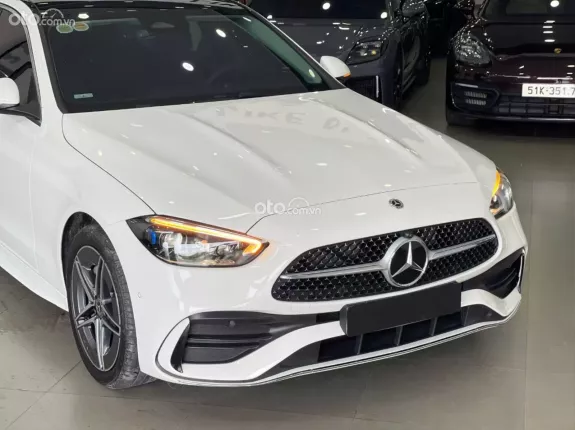 Mercedes-Benz C300 AMG 2025 - Siêu lướt 5.600km cực đẹp