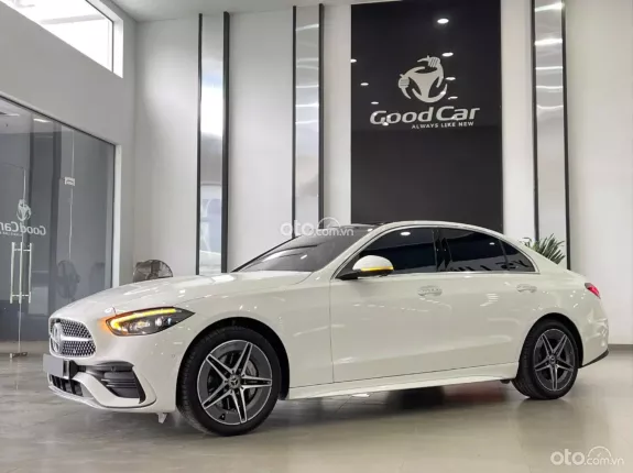Mercedes-Benz C300 AMG 2025 - Siêu lướt 5.600km cực đẹp