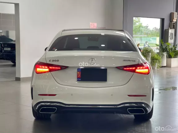 Mercedes-Benz C300 AMG 2025 - Siêu lướt 5.600km cực đẹp