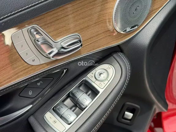 Mercedes-Benz GLC 250 4Matic 2019 - Xe cá nhân chủ sử dụng kỹ, cam kết không đâm đụng ngập nước