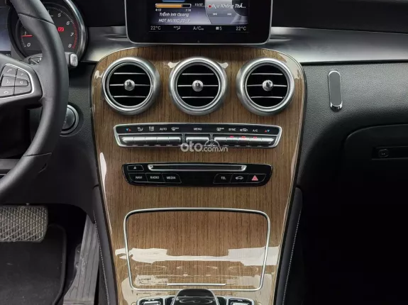 Mercedes-Benz GLC 250 4Matic 2019 - Xe cá nhân chủ sử dụng kỹ, cam kết không đâm đụng ngập nước
