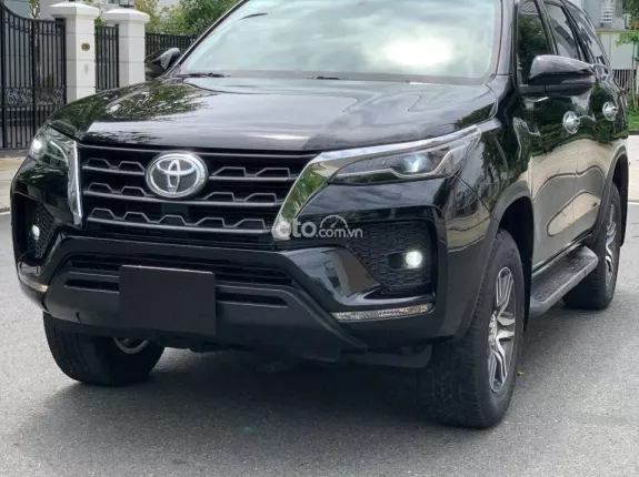 Toyota Fortuner 2.4G 4x2 AT  2021 - 7 chỗ SUV tự động 6 cấp