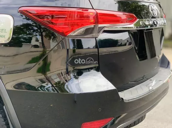 Toyota Fortuner 2.4G 4x2 AT  2021 - 7 chỗ SUV tự động 6 cấp