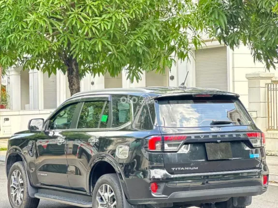 Ford Everest Titanium 2.0 AT 4x2 2024 - SUV 7 chỗ máy dầu