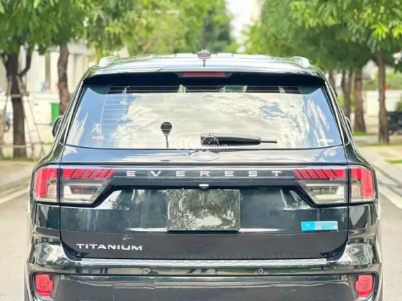 Ford Everest Titanium 2.0 AT 4x2 2024 - SUV 7 chỗ máy dầu