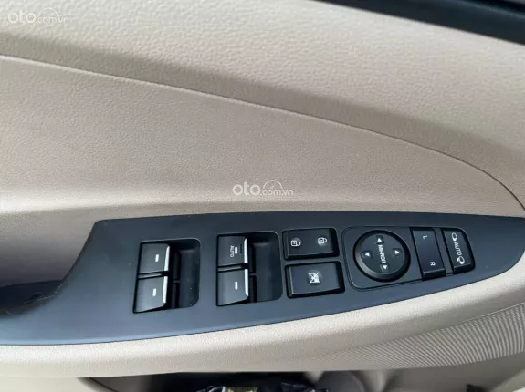 Hyundai Tucson 2.0 Đặc biệt 2021 - Màu vàng sâm panh siêu sang, lịch lãm