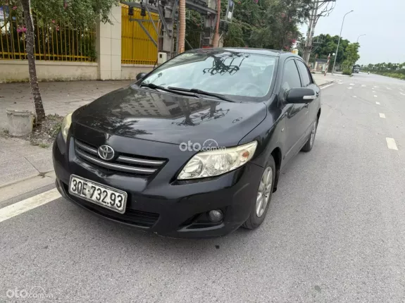 Toyota Corolla Altis 1.8G CVT 2010 - Gia đình cần tiền bán gấp