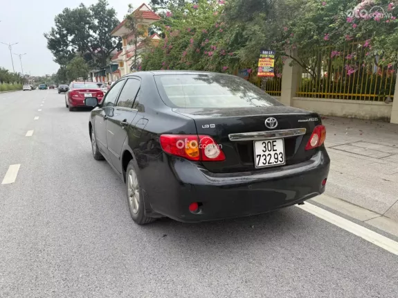 Toyota Corolla Altis 1.8G CVT 2010 - Gia đình cần tiền bán gấp