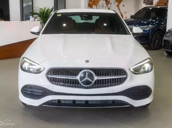 Mercedes-Benz C200 Avantgarde 2025 - Bản Update V2 siêu lướt 5000km cực đẹp