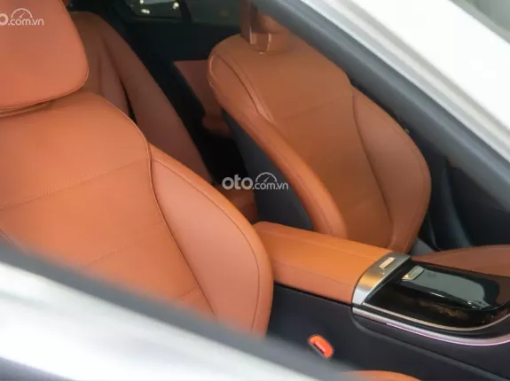 Mercedes-Benz C200 Avantgarde 2025 - Bản Update V2 siêu lướt 5000km cực đẹp