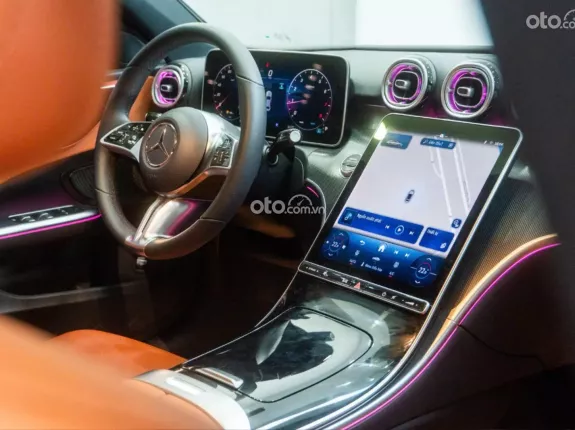 Mercedes-Benz C200 Avantgarde 2025 - Bản Update V2 siêu lướt 5000km cực đẹp