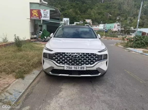 Hyundai Santa Fe 2.2 Dầu Cao cấp 2024 - Gia đình xin được trào bán gấp