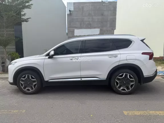 Hyundai Santa Fe 2.2 Dầu Cao cấp 2024 - Gia đình xin được trào bán gấp