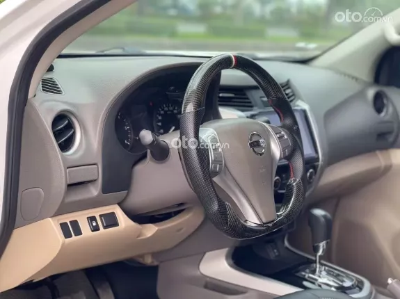 Nissan Navara EL 2.5 AT 2017 - Gia đình cần tiền muốn bán gấp