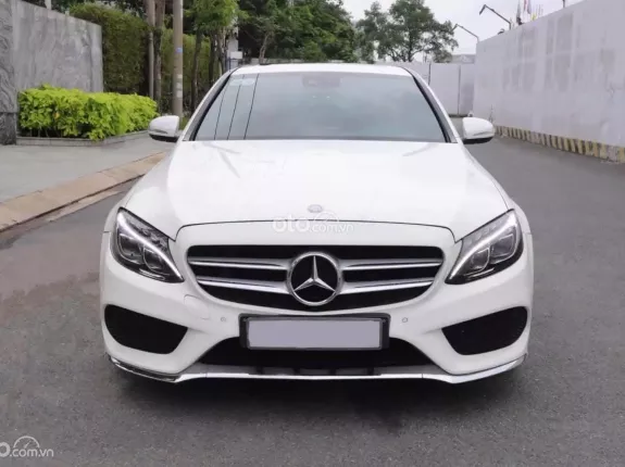 Mercedes-Benz C250 AMG 2015 - Trắng đen