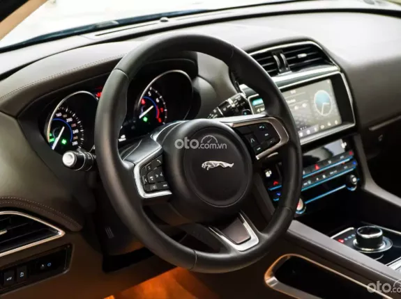 Jaguar F-Pace Prestigate 2019 - 1 chủ đập thùng lướt nhẹ cực đẹp