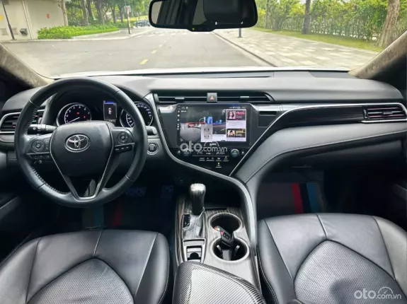 Toyota Camry 2.0G 2021 - SIÊU PHẨM DÀNH CHO CHỦ TỊCH