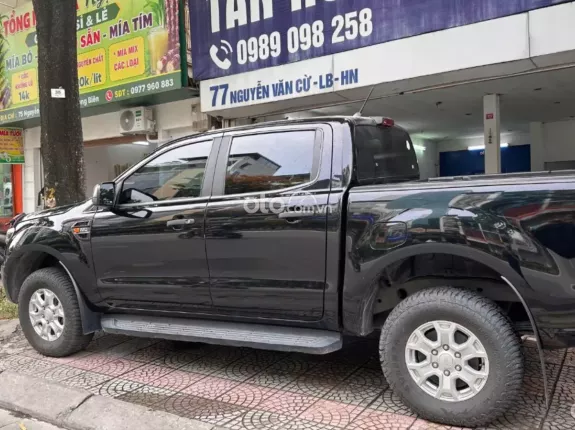 Ford Ranger XLS 2.0L 4x2 AT 2022 - Hỗ trợ bank 70%, giá tốt liên hệ em