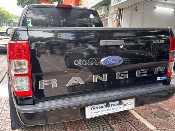 Ford Ranger XLS 2.0L 4x2 AT 2022 - Hỗ trợ bank 70%, giá tốt liên hệ em