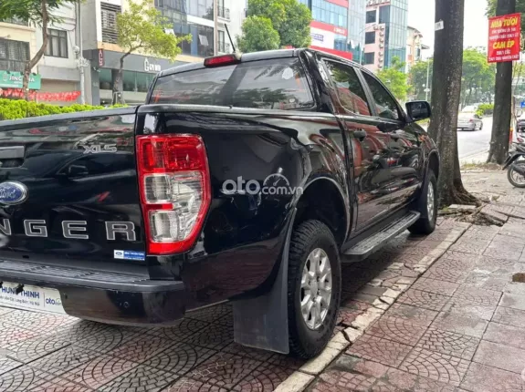 Ford Ranger XLS 2.0L 4x2 AT 2022 - Hỗ trợ bank 70%, giá tốt liên hệ em