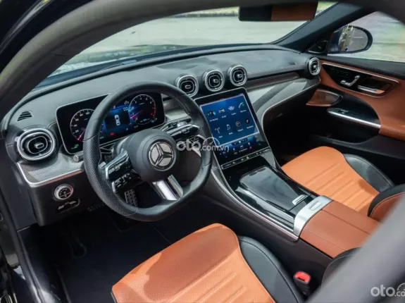 Mercedes-Benz C300 AMG 2022 - 1 chủ đập thùng lướt nhẹ cực đẹp