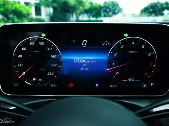 Mercedes-Benz C300 AMG 2022 - 1 chủ đập thùng lướt nhẹ cực đẹp