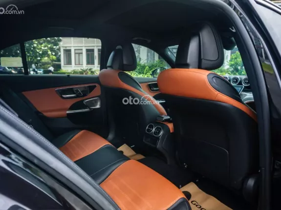 Mercedes-Benz C300 AMG 2022 - 1 chủ đập thùng lướt nhẹ cực đẹp