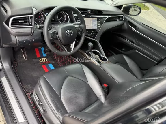 Toyota Camry 2.5Q 2020 - Toyota Camry 2.5Q sx2020 nhập Thái Lan siêu đẹp Cam kết chất lượng