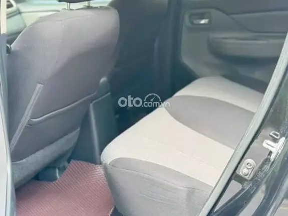 Mitsubishi Triton 4×2 AT 2018 - BÁN TẢI GIÁ TỐT