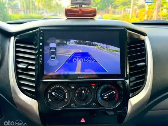 Mitsubishi Triton 4×2 AT 2018 - BÁN TẢI GIÁ TỐT