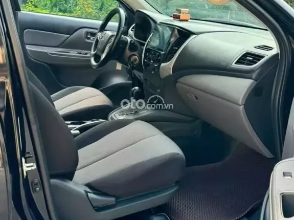 Mitsubishi Triton 4×2 AT 2018 - BÁN TẢI GIÁ TỐT