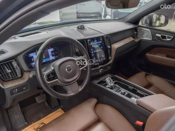 Volvo XC60 B6 AWD Inscription 2021 - 1 chủ đập thùng, Cty XHD cao cực đẹp