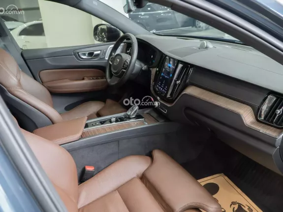 Volvo XC60 B6 AWD Inscription 2021 - 1 chủ đập thùng, Cty XHD cao cực đẹp