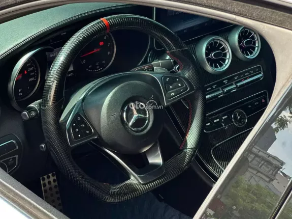 Mercedes-Benz C300 AMG 2017 - Xe màu xanh nội thất đen