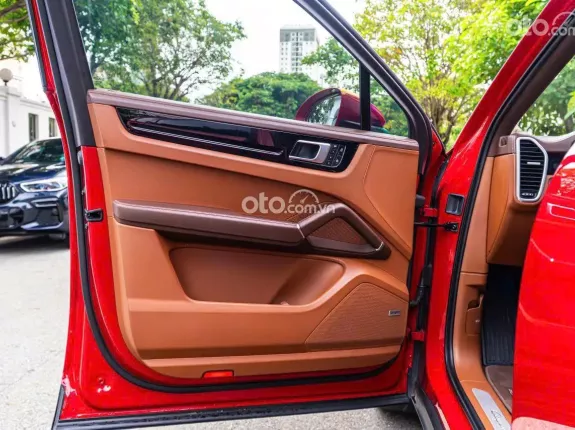 Porsche Cayenne Coupe 2022 - OPTION 1 TỶ CỰC KHỦNG