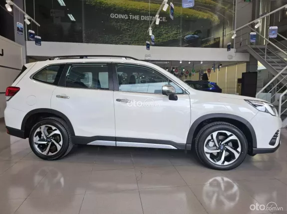 Subaru Forester 2024 - Ưu đãi 360 triệu, nhiều quà tặng hấp dẫn chỉ còn 2 màu