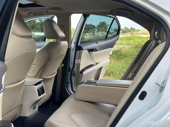 Toyota Camry 2.5G 2022 - CẦN BÁN NHANH
