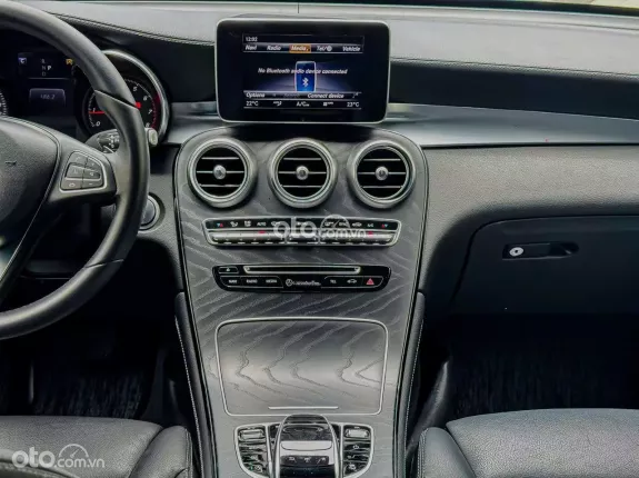 Mercedes-Benz GLC 300 4Matic 2019 - Trang bị nhiều phụ kiện