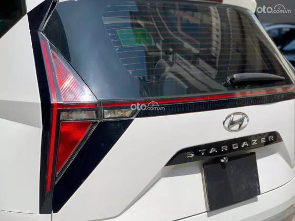 Hyundai Stargazer 1.5 AT Tiêu chuẩn 2022 - Hộp số tự động, không gian rộng rãi phù hợp gia đình