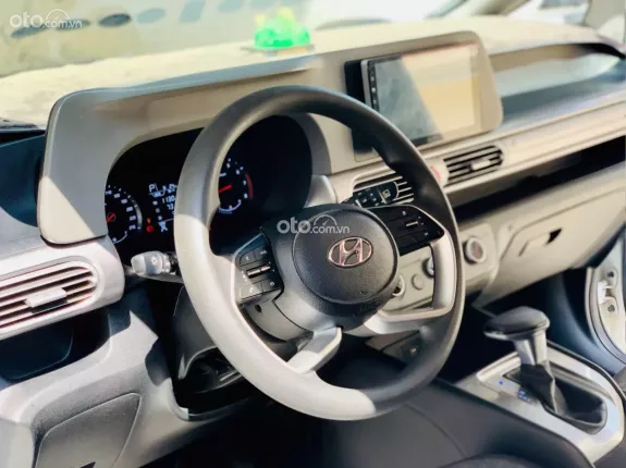 Hyundai Stargazer 1.5 AT Tiêu chuẩn 2022 - Hộp số tự động, không gian rộng rãi phù hợp gia đình