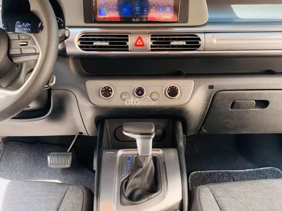 Hyundai Stargazer 1.5 AT Tiêu chuẩn 2022 - Hộp số tự động, không gian rộng rãi phù hợp gia đình